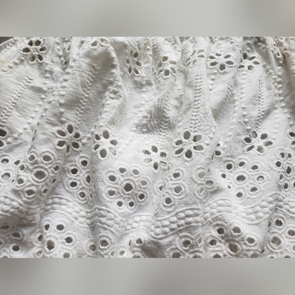 Japna White Cropped Off-Shoulder Shirt| Size S/P - Picture 4 of 8